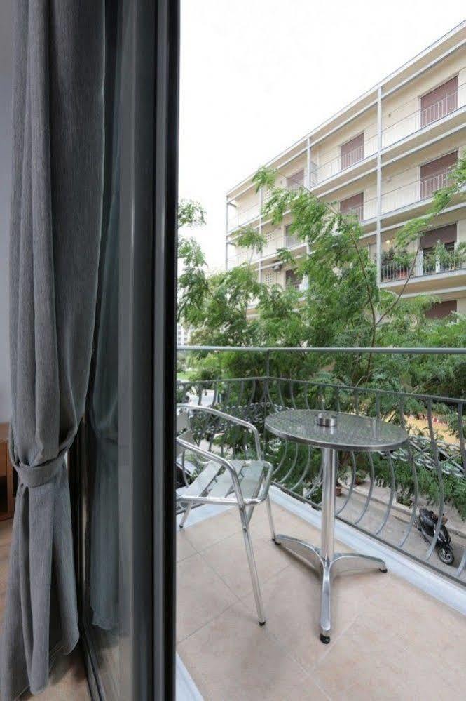 Meni Apartments Atenas Exterior foto
